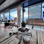 Dom wakacyjny Luxuary Fjord With Sauna And Northern Light